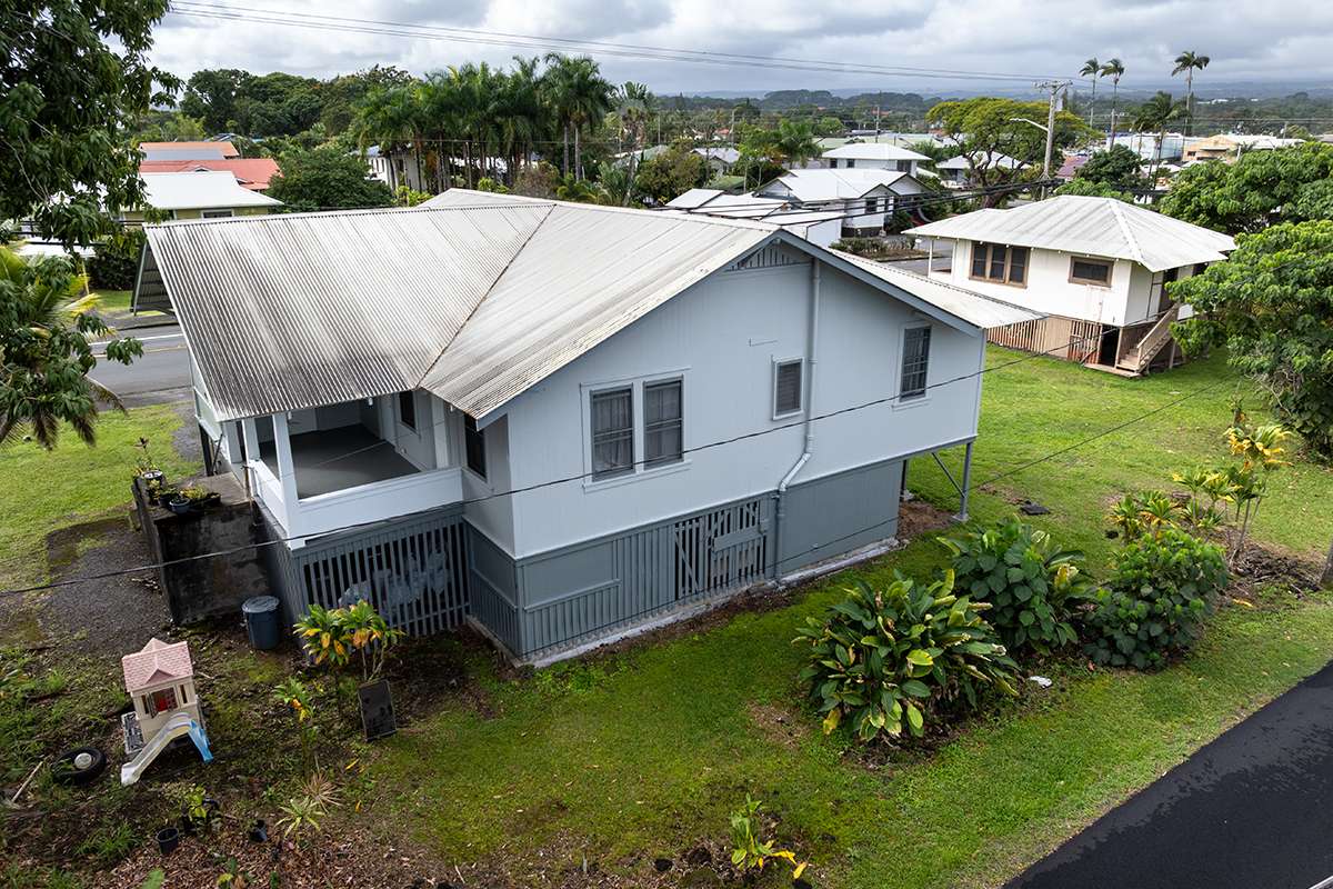 Hilo, HI 96720,615 KEKUANAOA ST