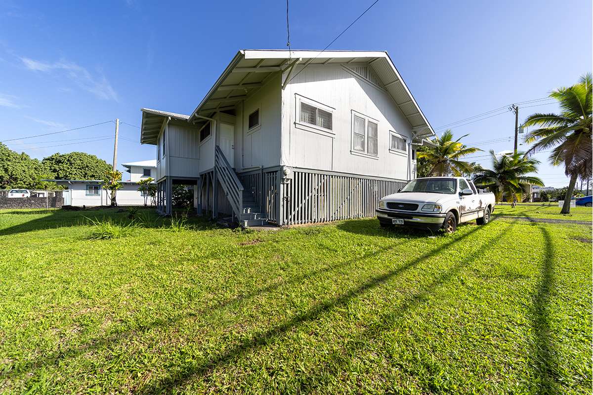 Hilo, HI 96720,615 KEKUANAOA ST