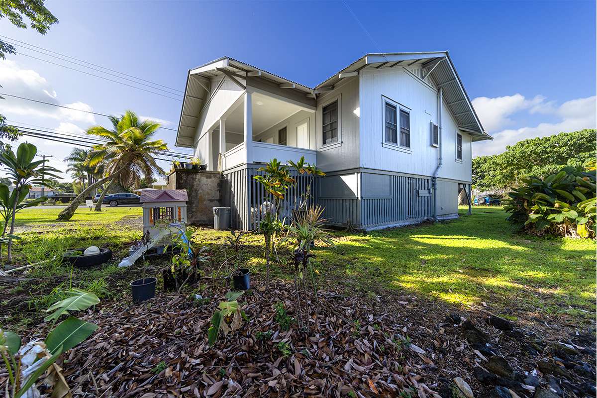 Hilo, HI 96720,615 KEKUANAOA ST
