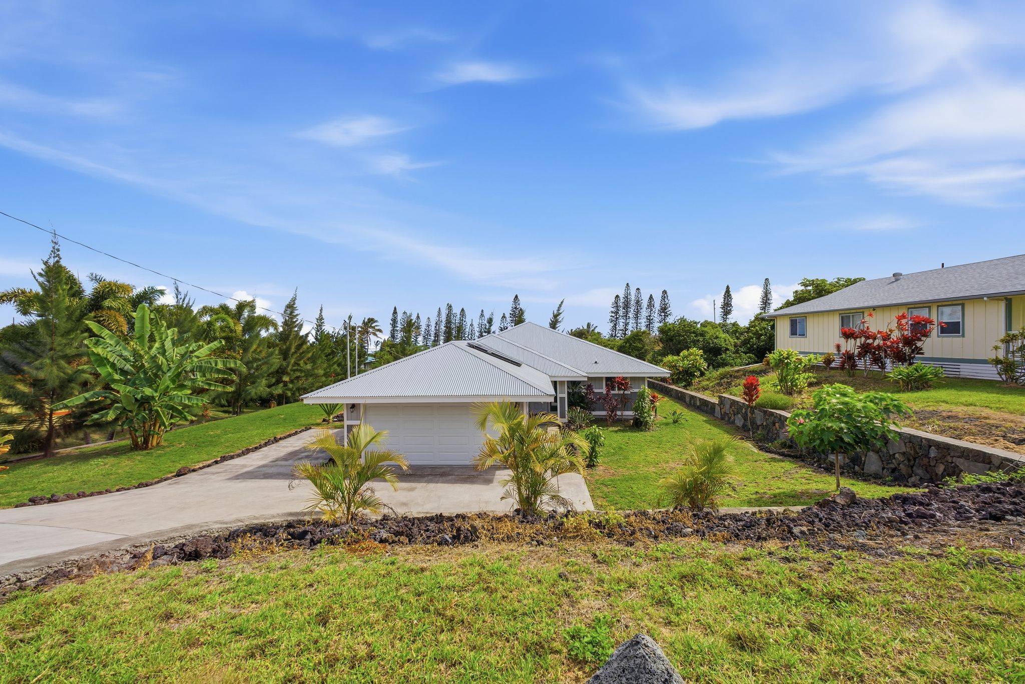 94-6661 KAMAOA RD, Naalehu, HI 96772