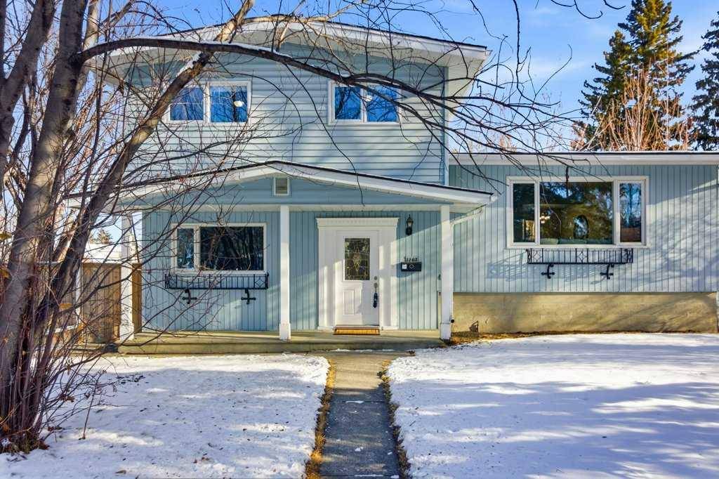 Calgary, AB T2L 2A2,3703 Valdes PL NW