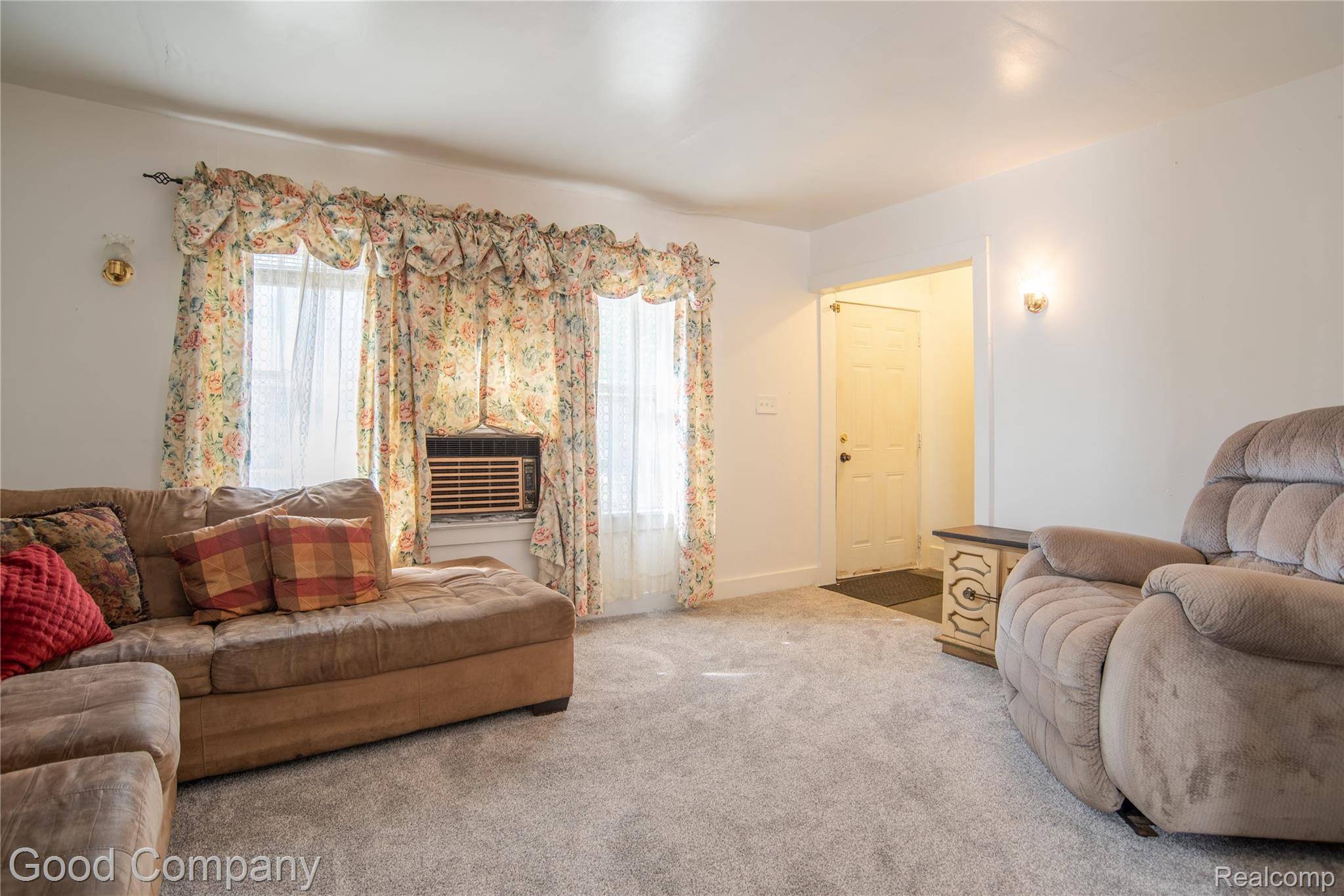 Detroit, MI 48227,15872 Coyle ST