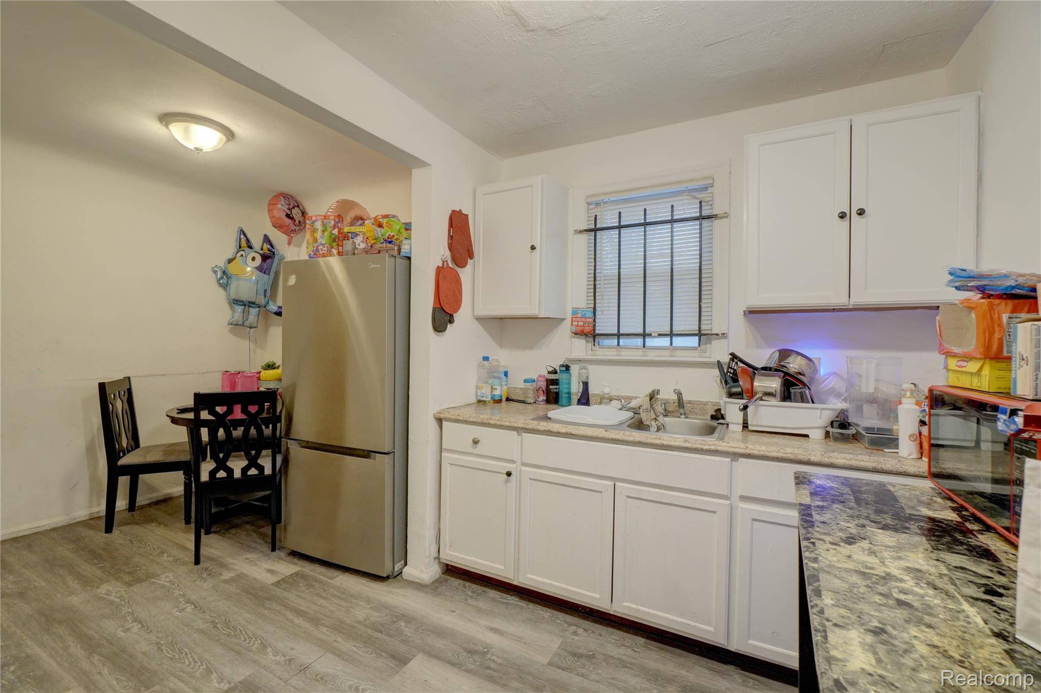 Detroit, MI 48235,19161 Meyers RD