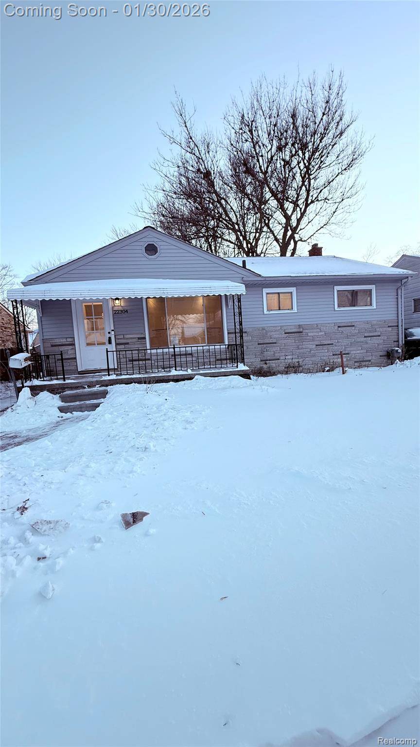 St. Clair Shores, MI 48080,22304 California ST