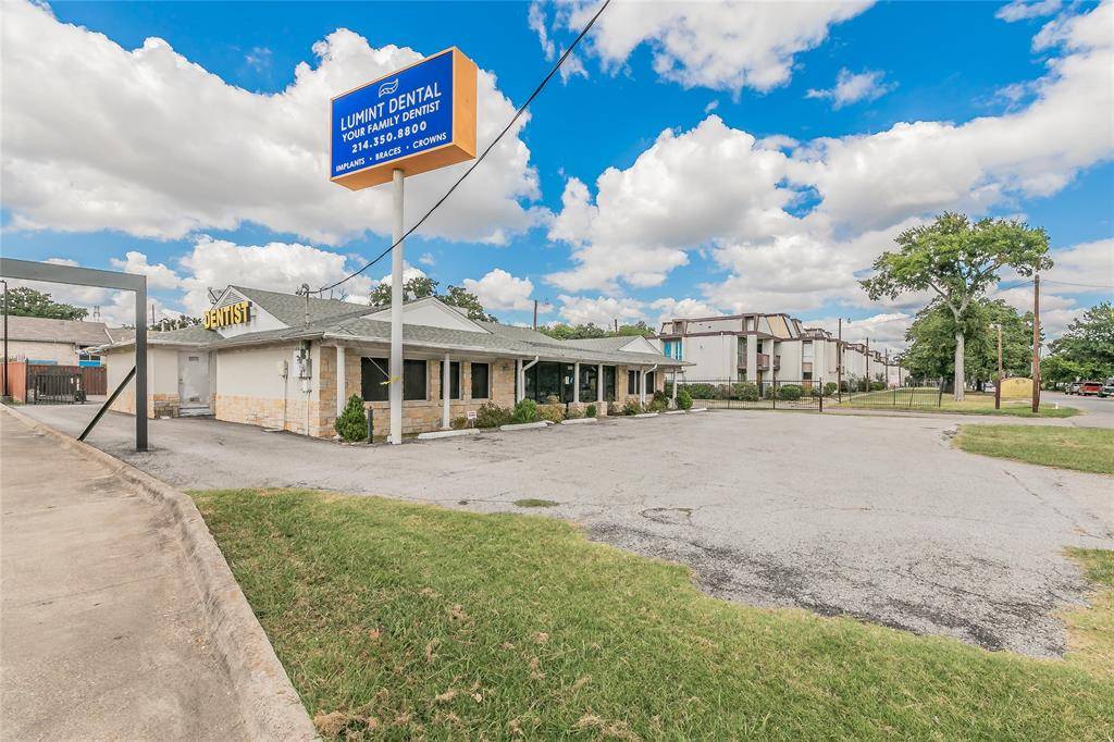 Dallas, TX 75220,2823 Kendale Drive