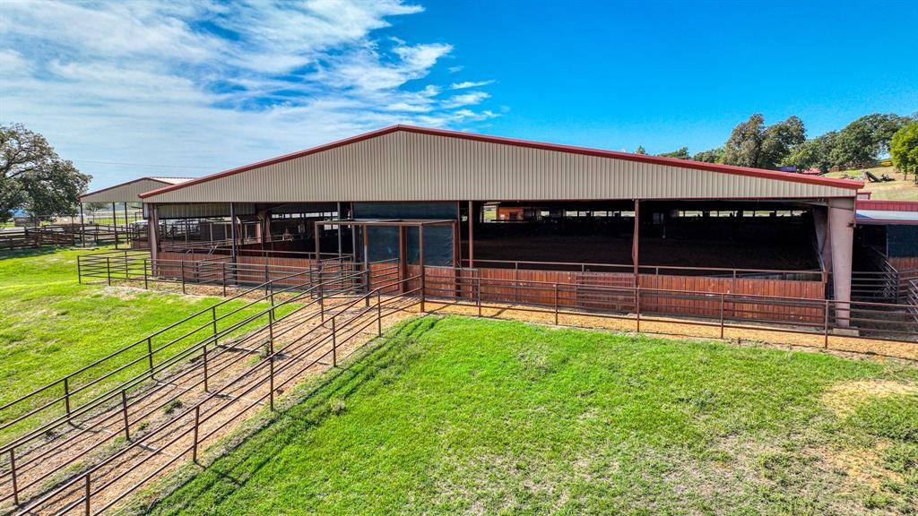 Whitesboro, TX 76273,9739 E US Highway 82