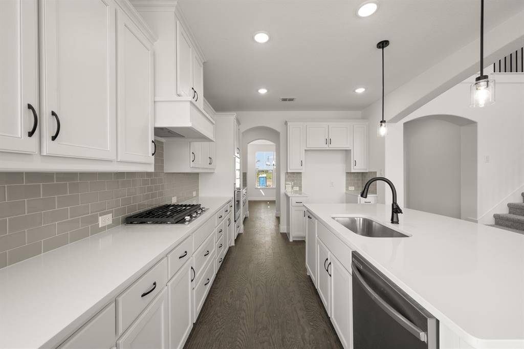 Joshua, TX 76058,7800 Barley Field Street