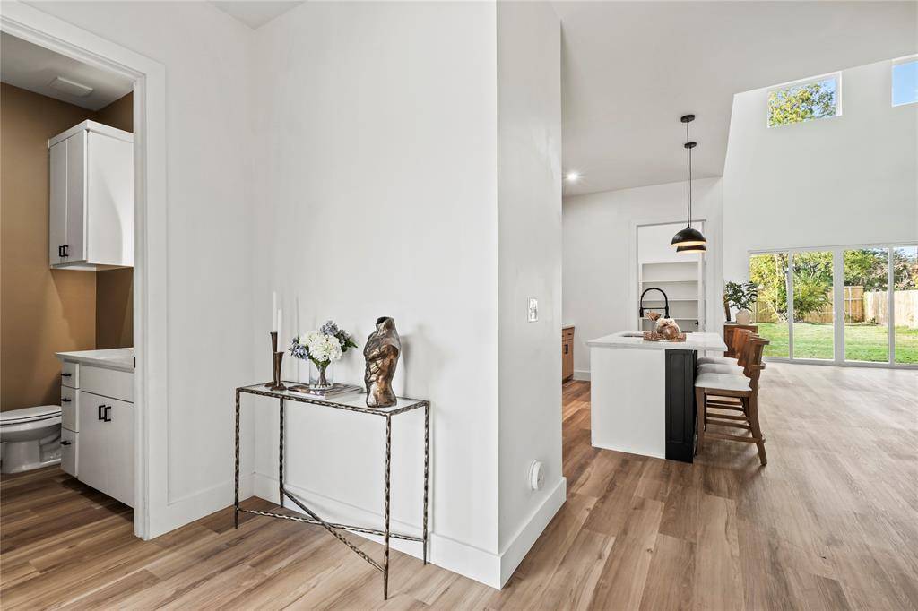 Dallas, TX 75215,2401 Peabody Avenue