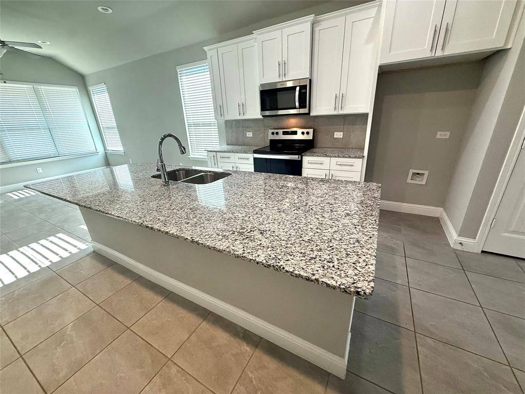 Cleburne, TX 76031,217 Pearl Street