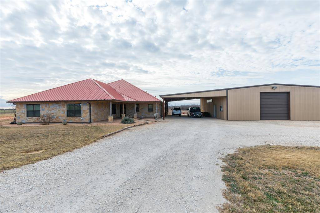 1342 Fm-382, Ovalo, TX 79541