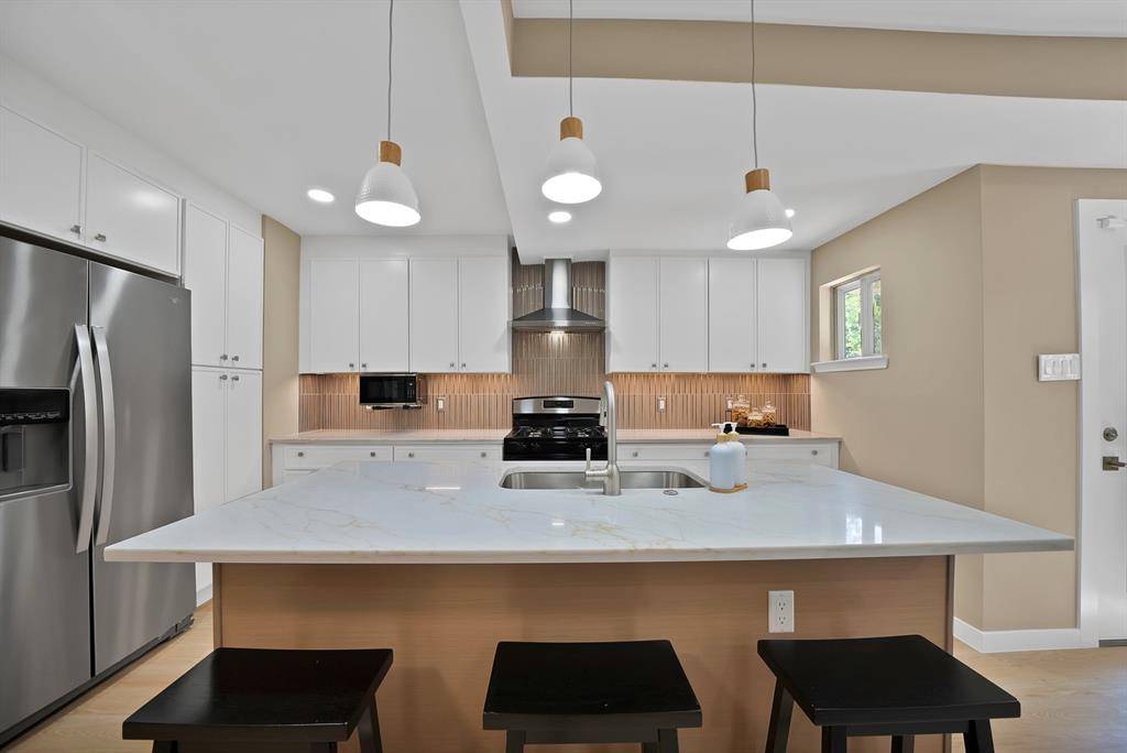 Dallas, TX 75243,12135 Oberlin Drive