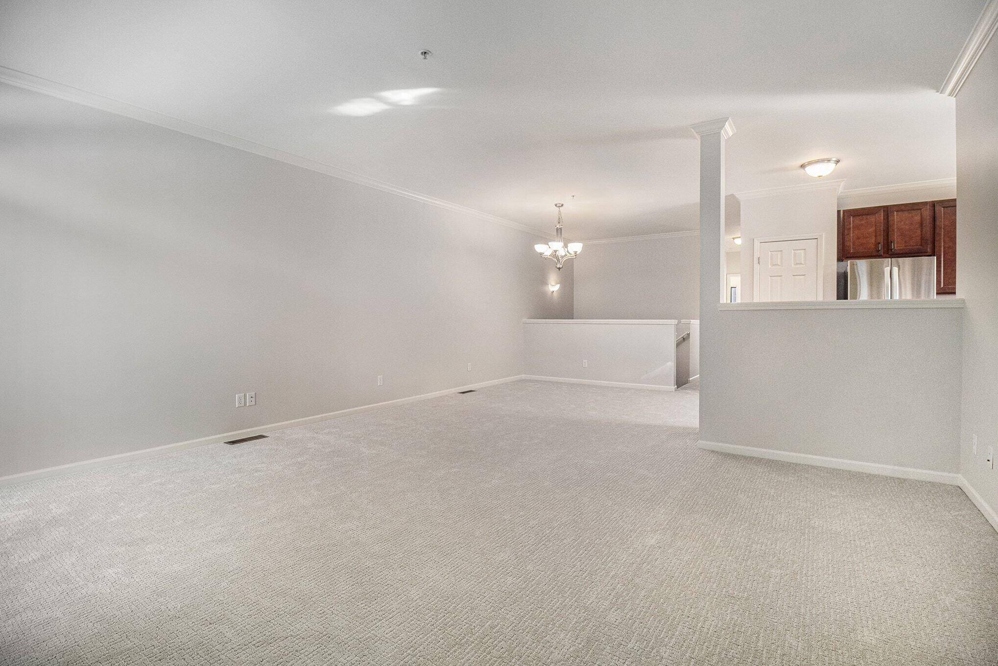 Ann Arbor, MI 48103,217 W Oakbrook DR