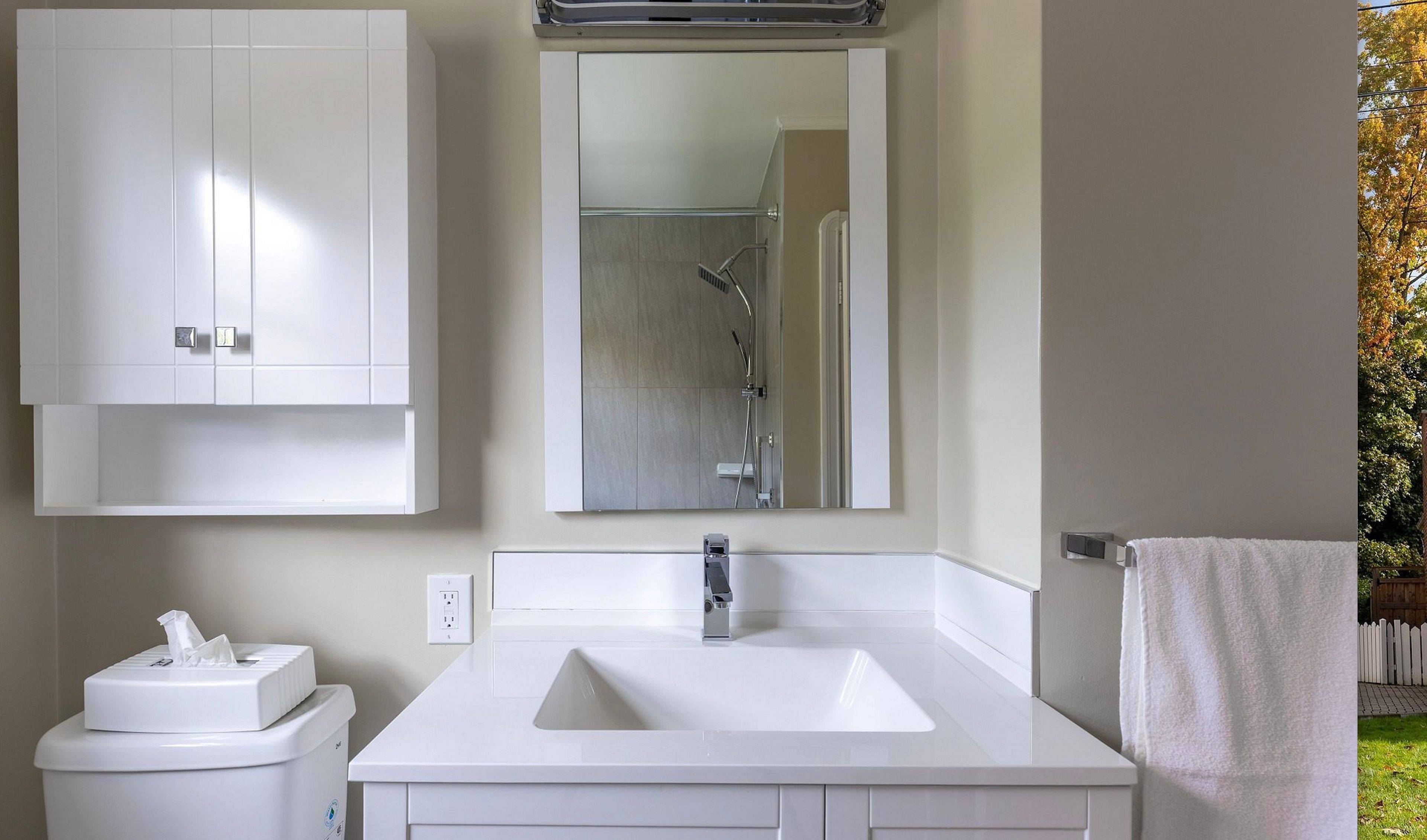 Toronto W08, ON M9B 4N2,15 Burnelm DR