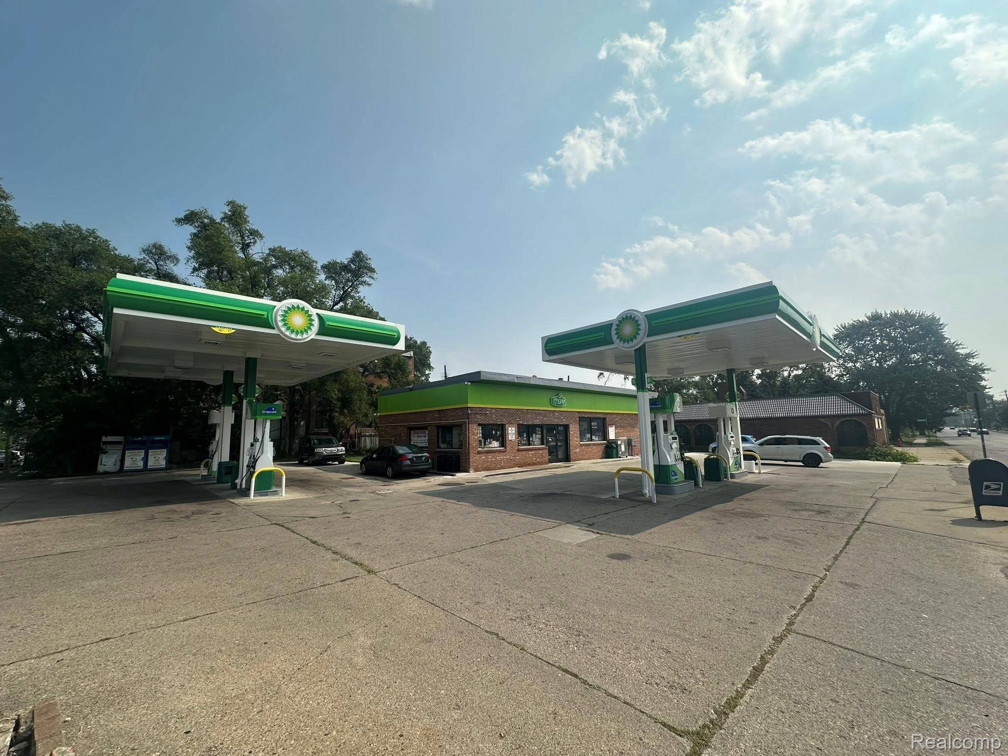 Detroit, MI 48221,3720 W McNichols RD