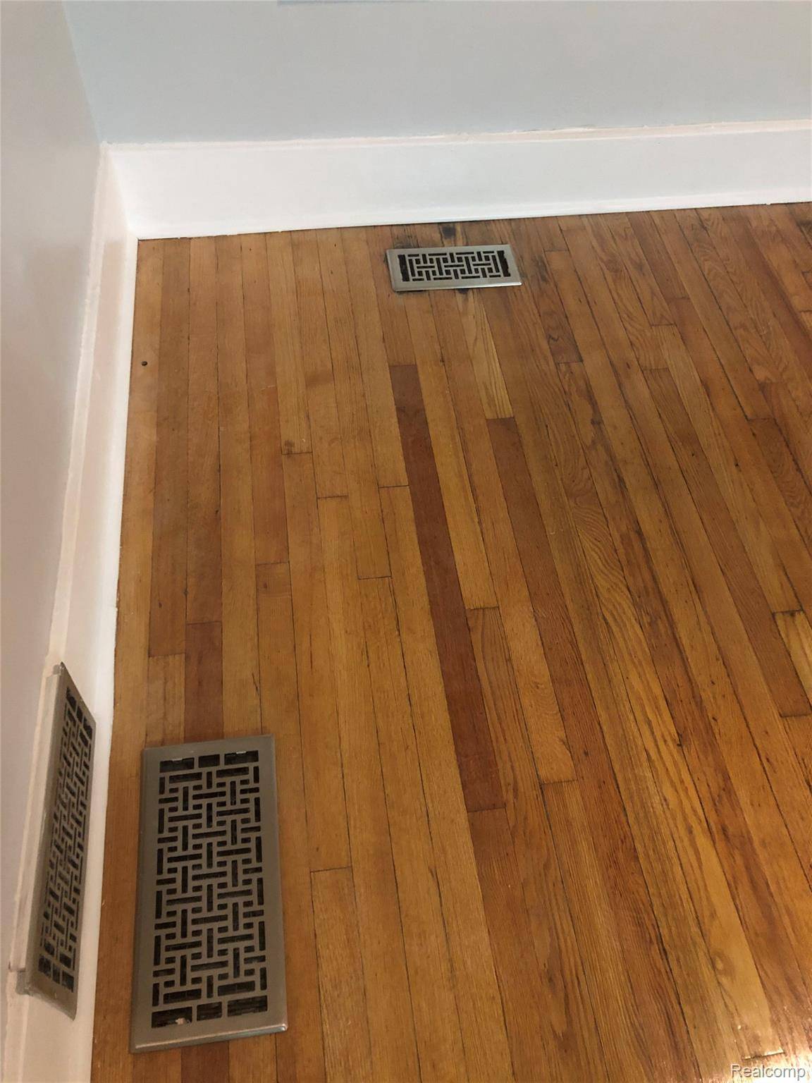 Detroit, MI 48223,15826 Southfield RD