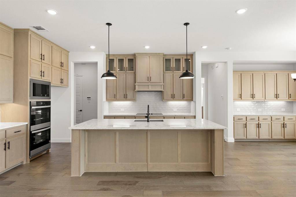 Gunter, TX 75058,335 Waterview Drive