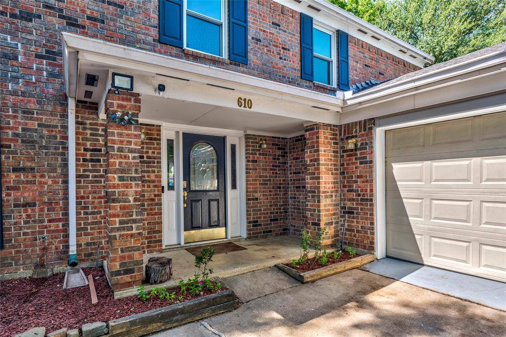 Arlington, TX 76018,610 Valley Mills Drive