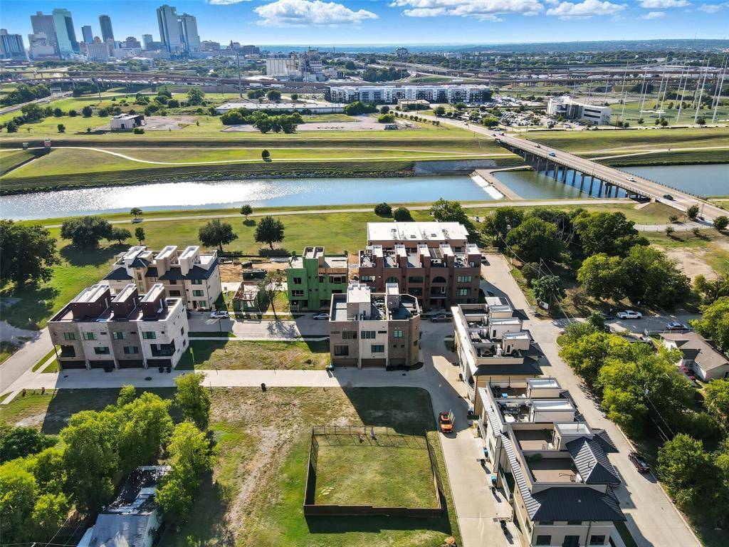 Fort Worth, TX 76111,421 S Rayner Street