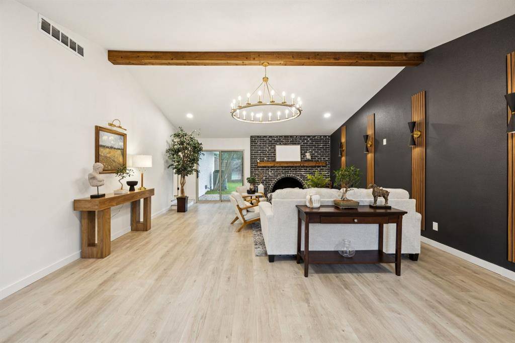 Dallas, TX 75248,6724 Winterwood Lane