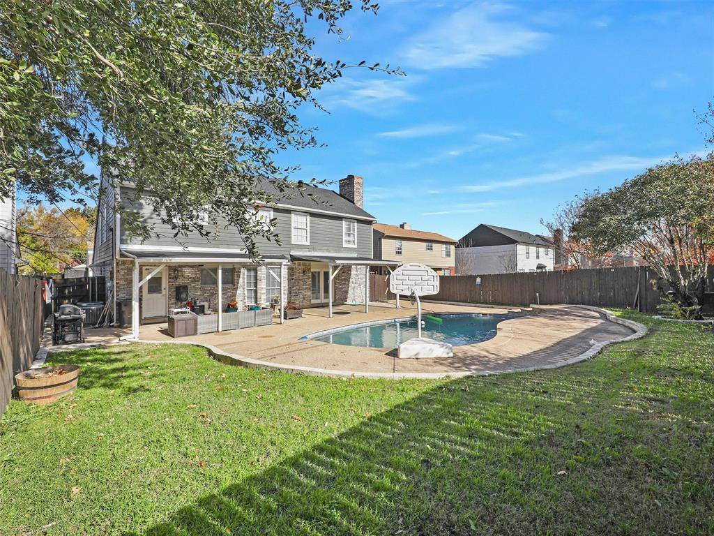 2322 Snowdon Drive, Arlington, TX 76018