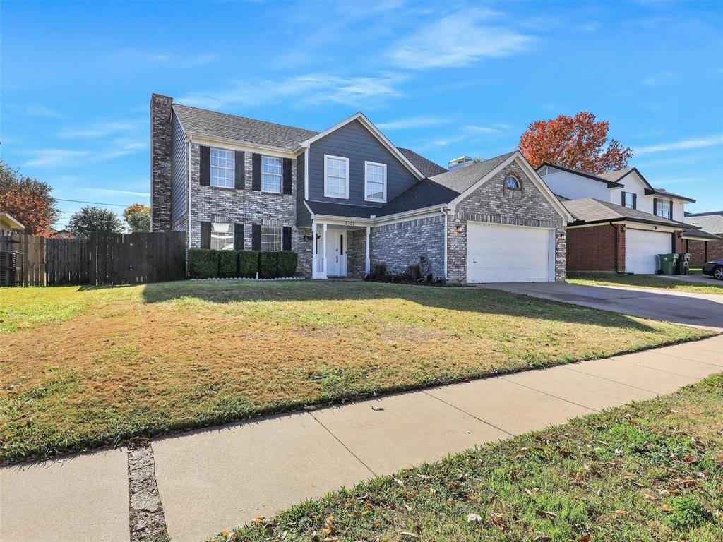 2322 Snowdon Drive, Arlington, TX 76018