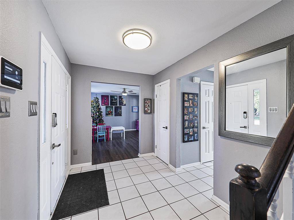 2322 Snowdon Drive, Arlington, TX 76018