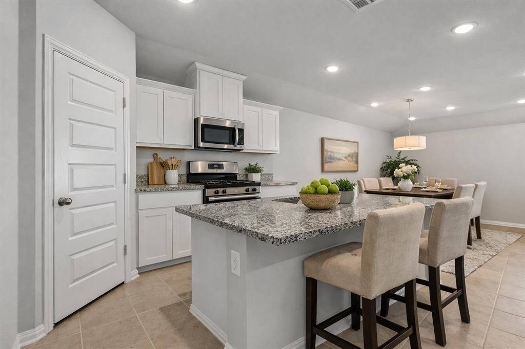 Van Alstyne, TX 75495,1504 Foxglove