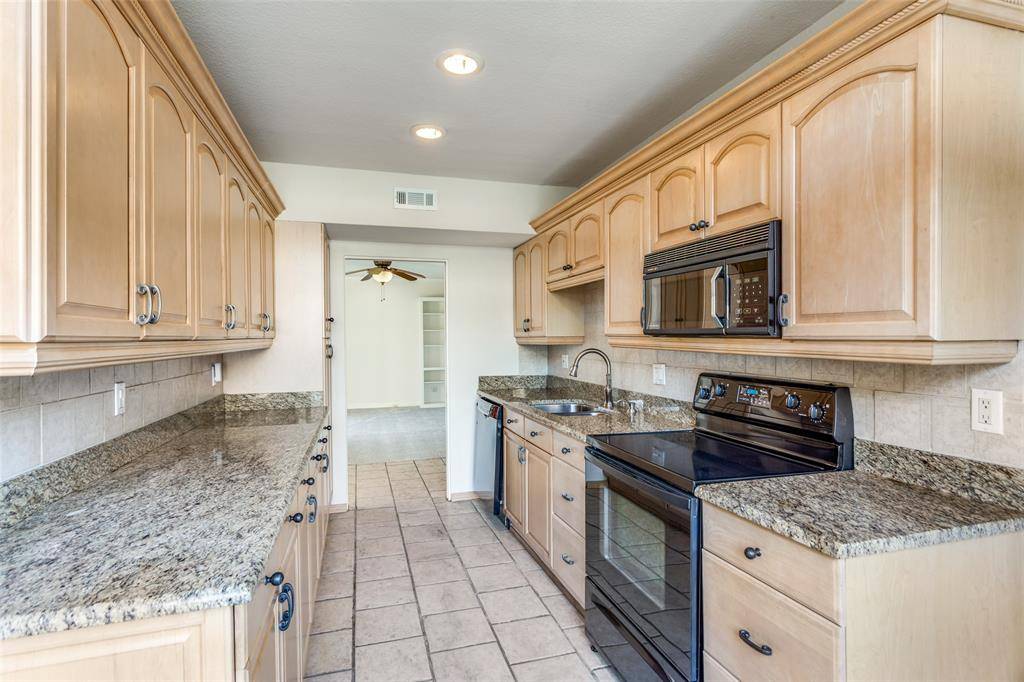 Fort Worth, TX 76116,4500 Westridge Avenue #25