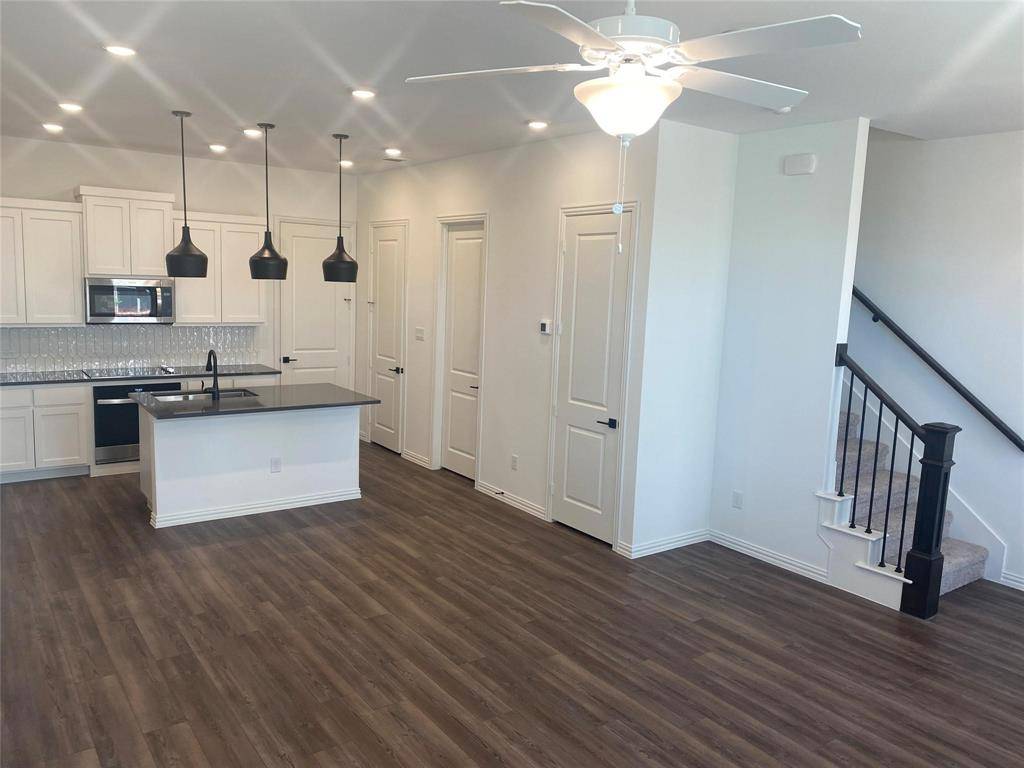 Dallas, TX 75228,7573 Laburnam Road