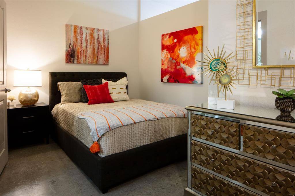 Dallas, TX 75214,6000 Gaston Avenue #105