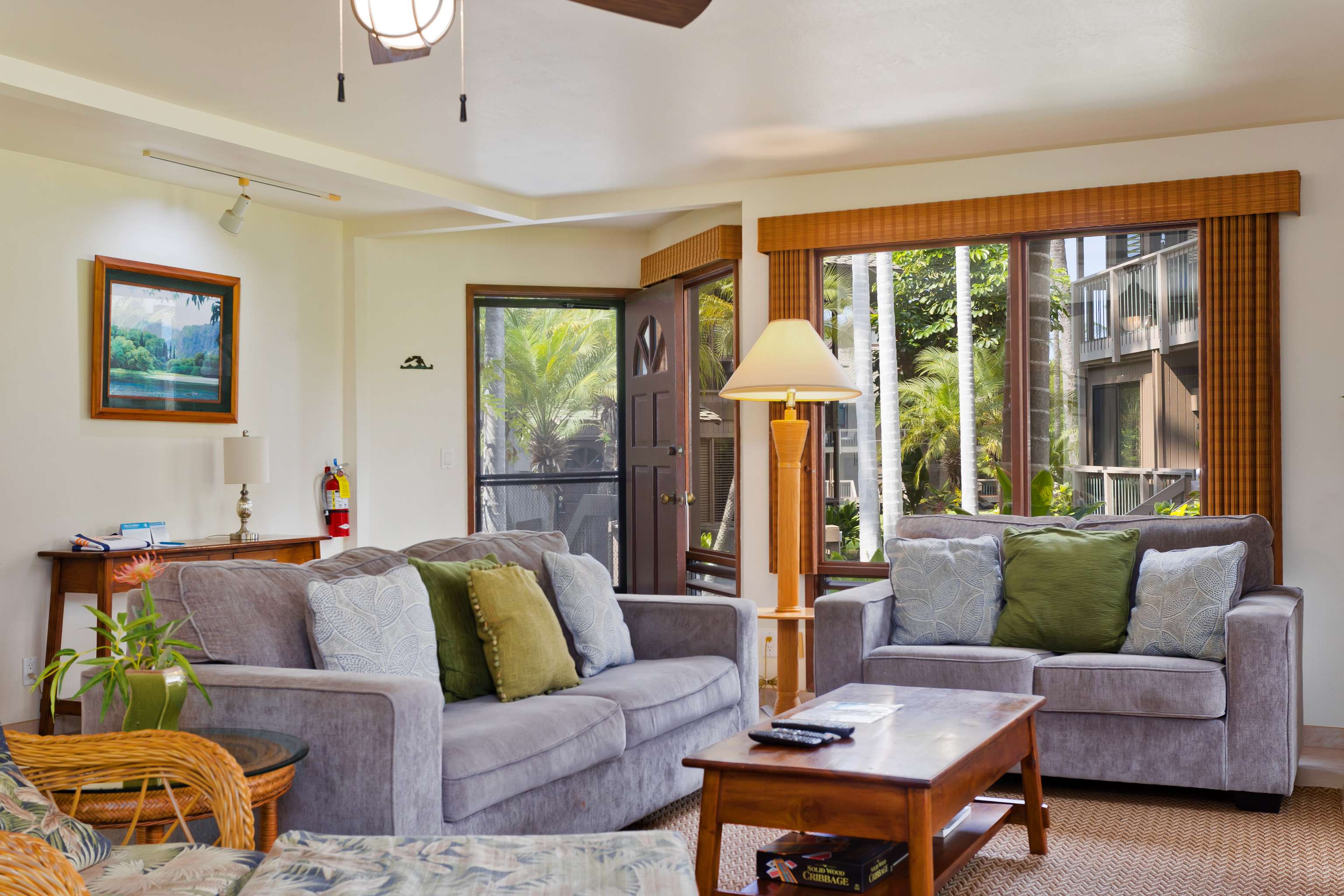 Kailua-kona, HI 96740,78-261 MANUKAI ST #901