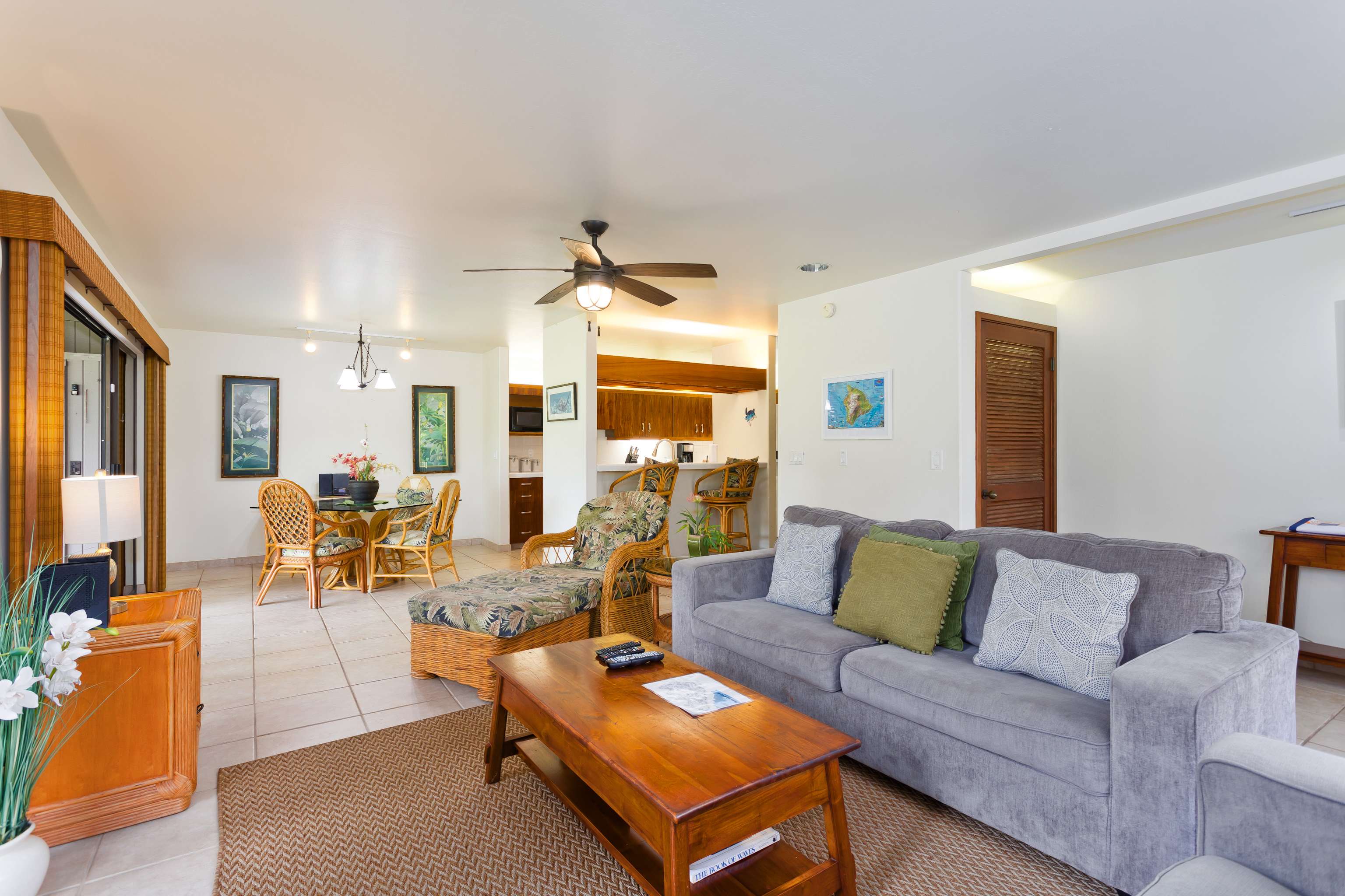 Kailua-kona, HI 96740,78-261 MANUKAI ST #901