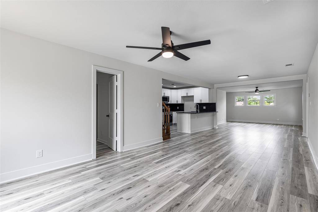 2327 Brookfield Avenue, Dallas, TX 75235