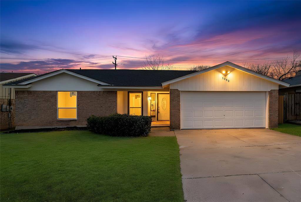 Fort Worth, TX 76120,1052 Fox River Lane