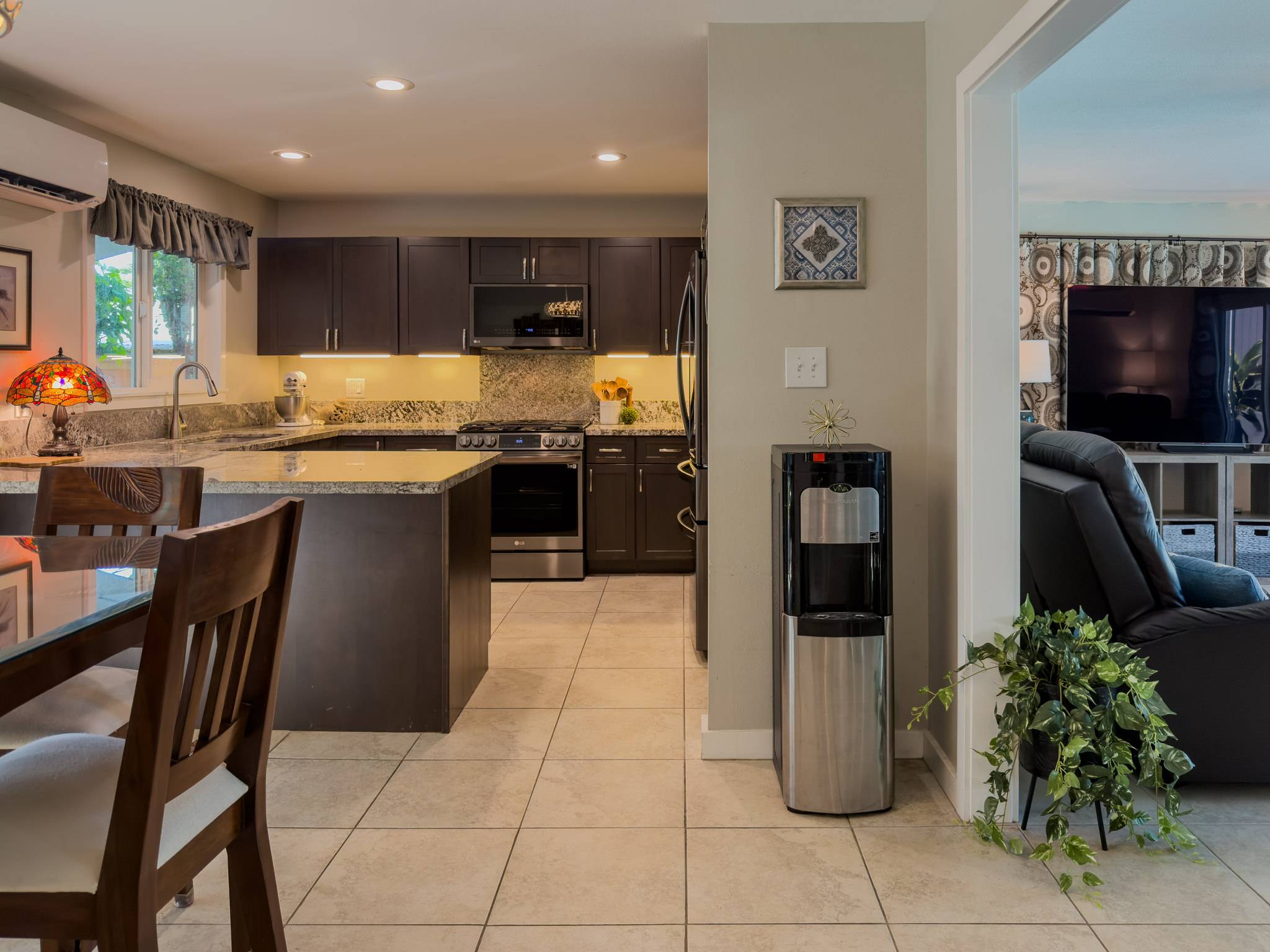 Kailua Kona, HI 96740,76-6160 PLUMERIA RD