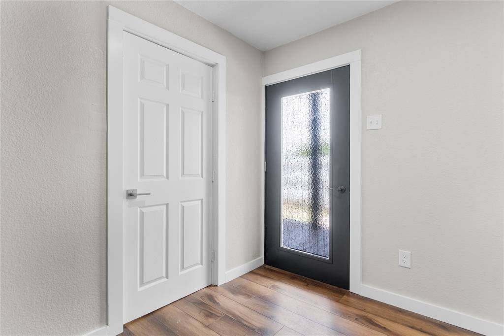 1410 Nealton Street, Bellmead, TX 76705