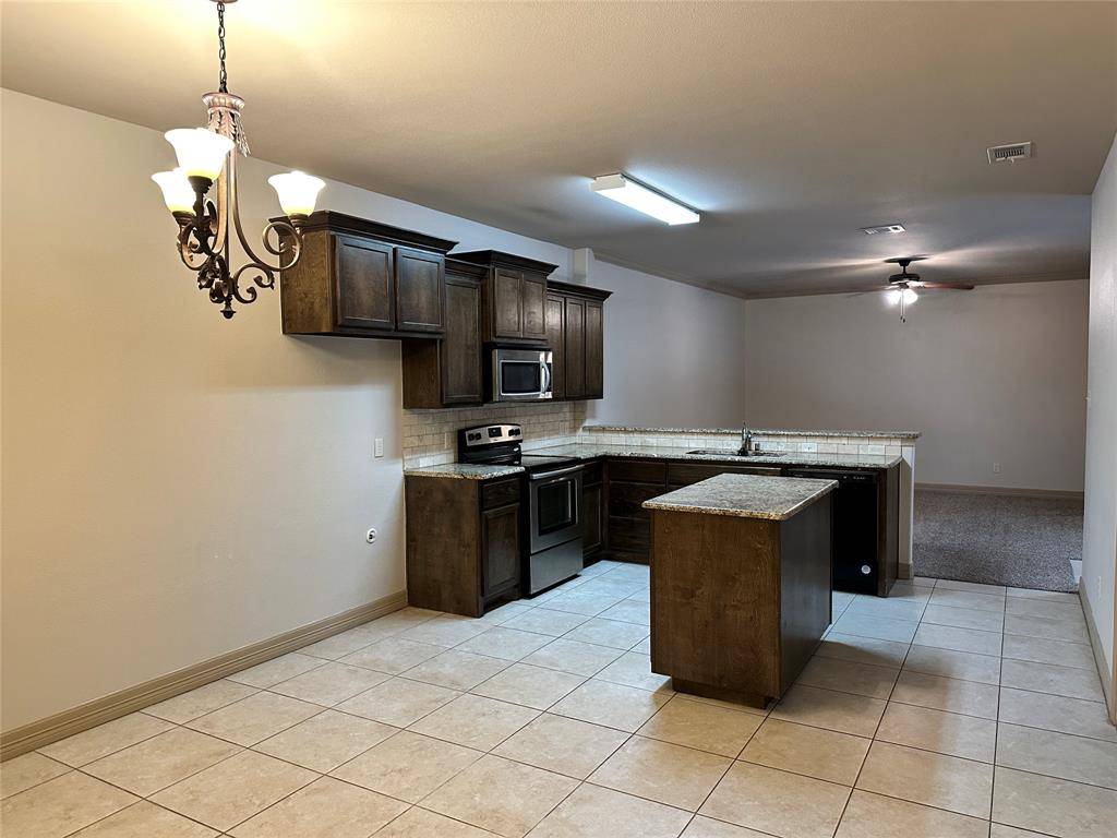 Greenville, TX 75402,6913 Jack Finney Boulevard