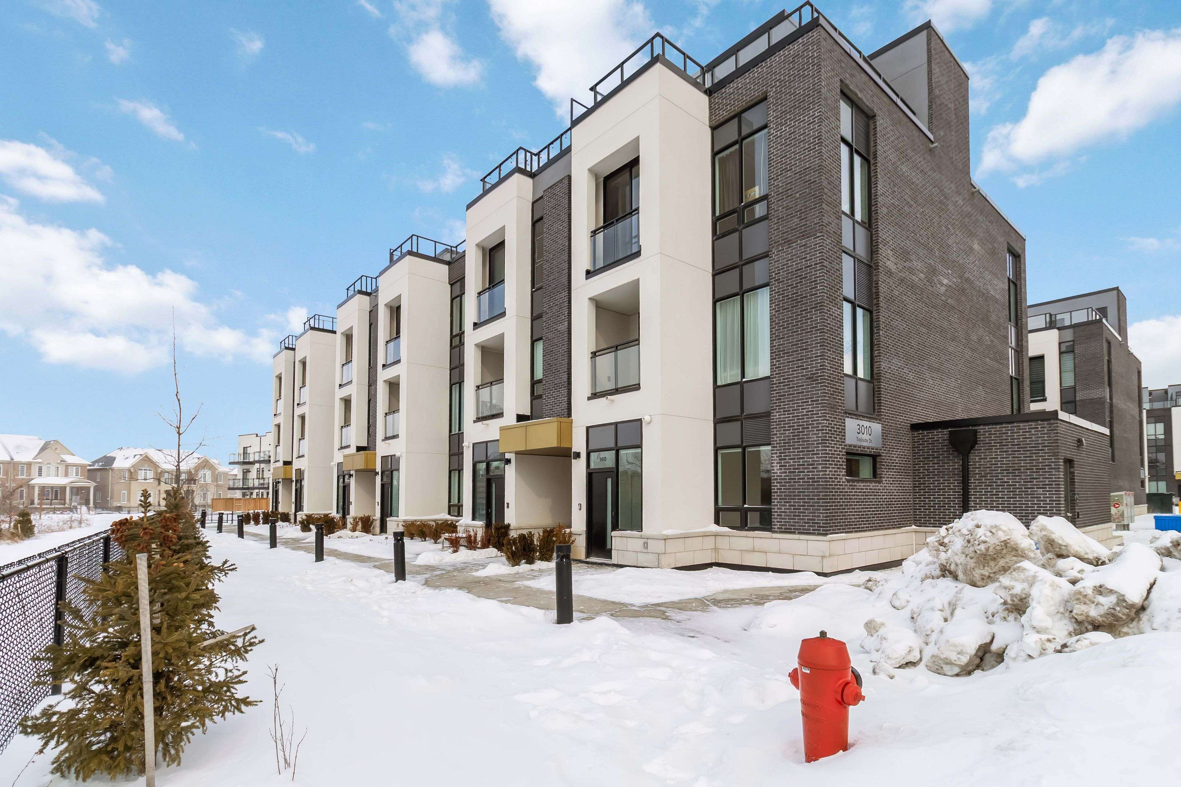 Oakville, ON L6M 5R1,3010 Trailside DR #140