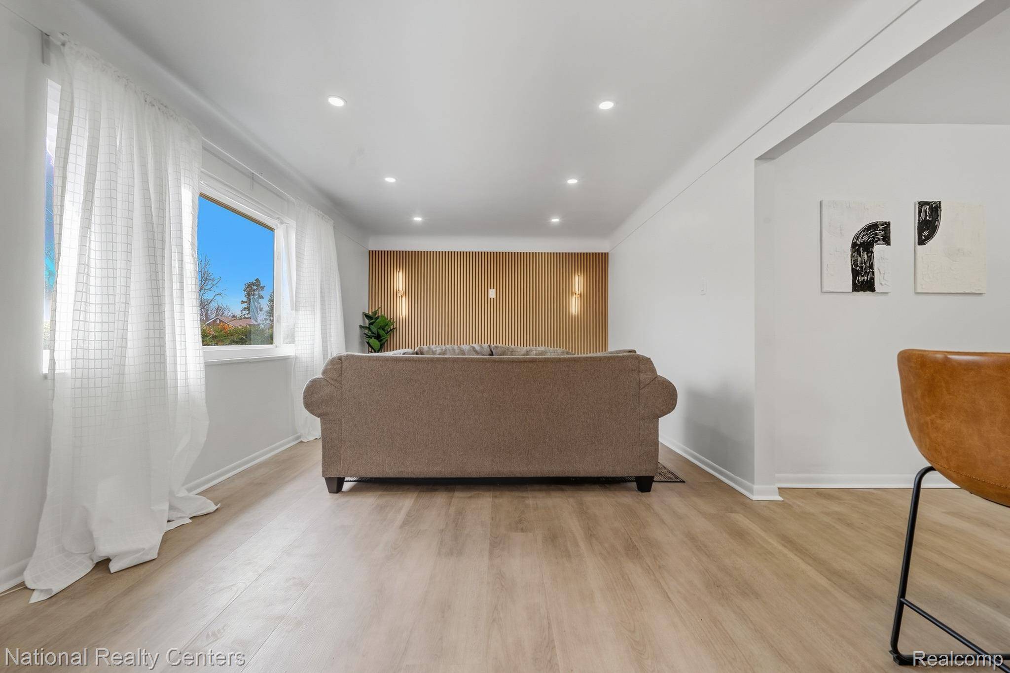 Detroit, MI 48223,12931 Hazelton ST