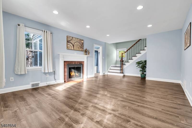 Middlesex Boro, NJ 08846,303 Ashland Rd