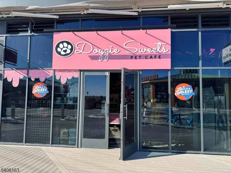 Long Branch City, NJ 07740,15 Morris Avenue