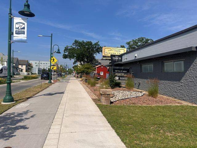 Traverse City, MI 49686,527 E Eighth ST