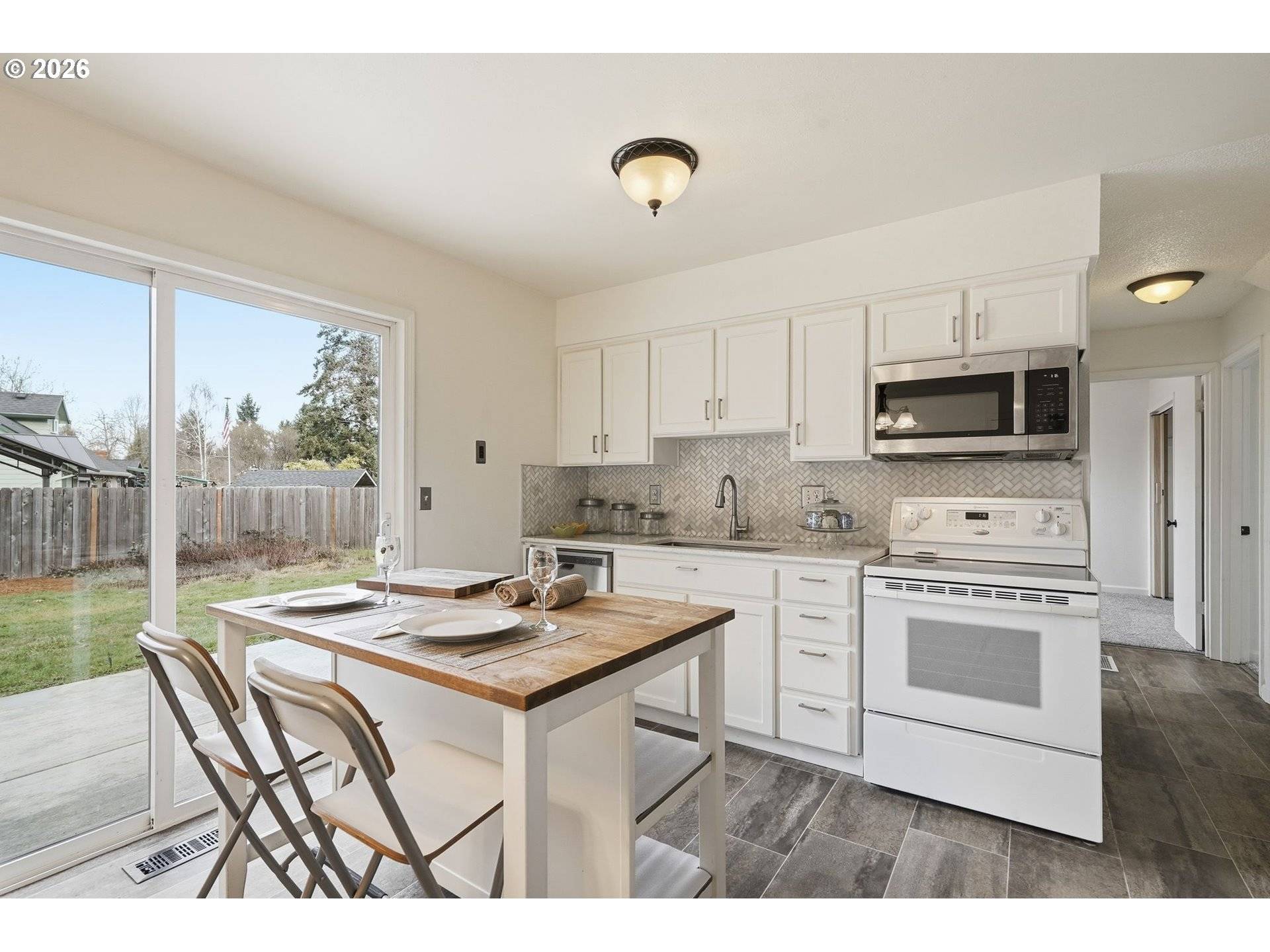 Hillsboro, OR 97123,1565 E MAIN ST