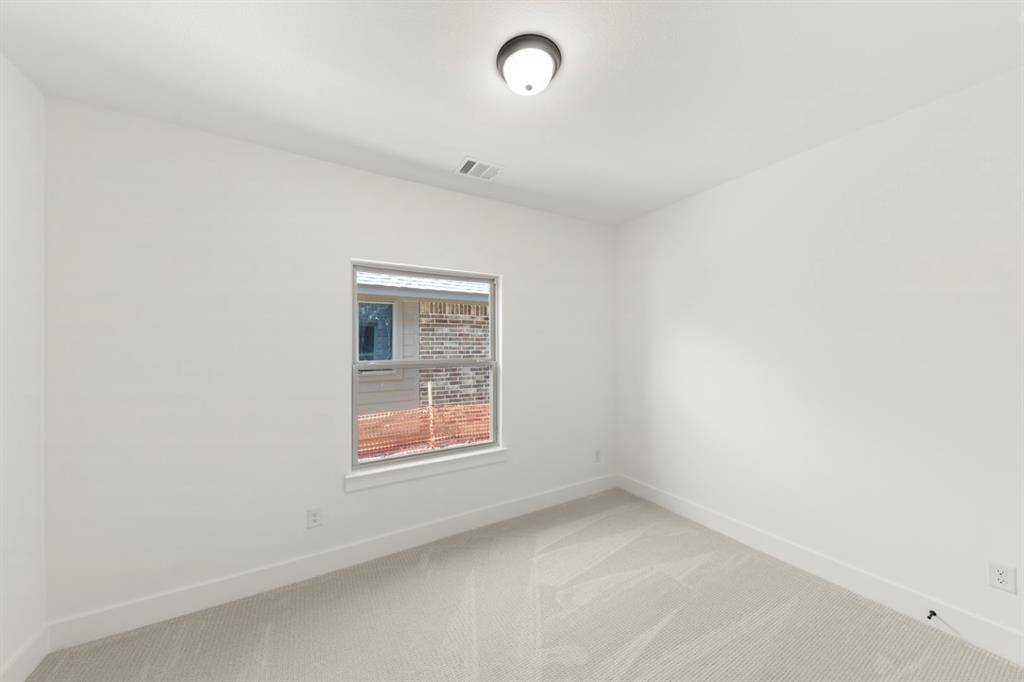 Celina, TX 75009,5513 Burford