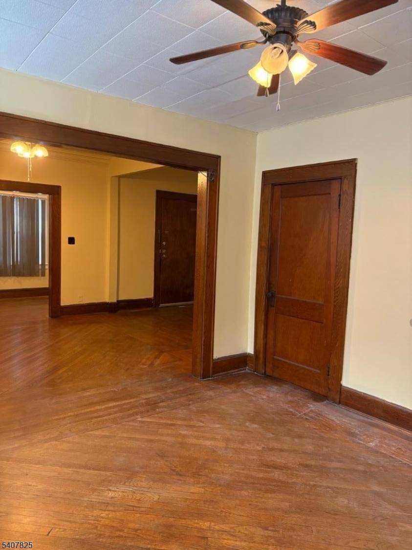 Newark City, NJ 07106,63 Lindsley Ave #1