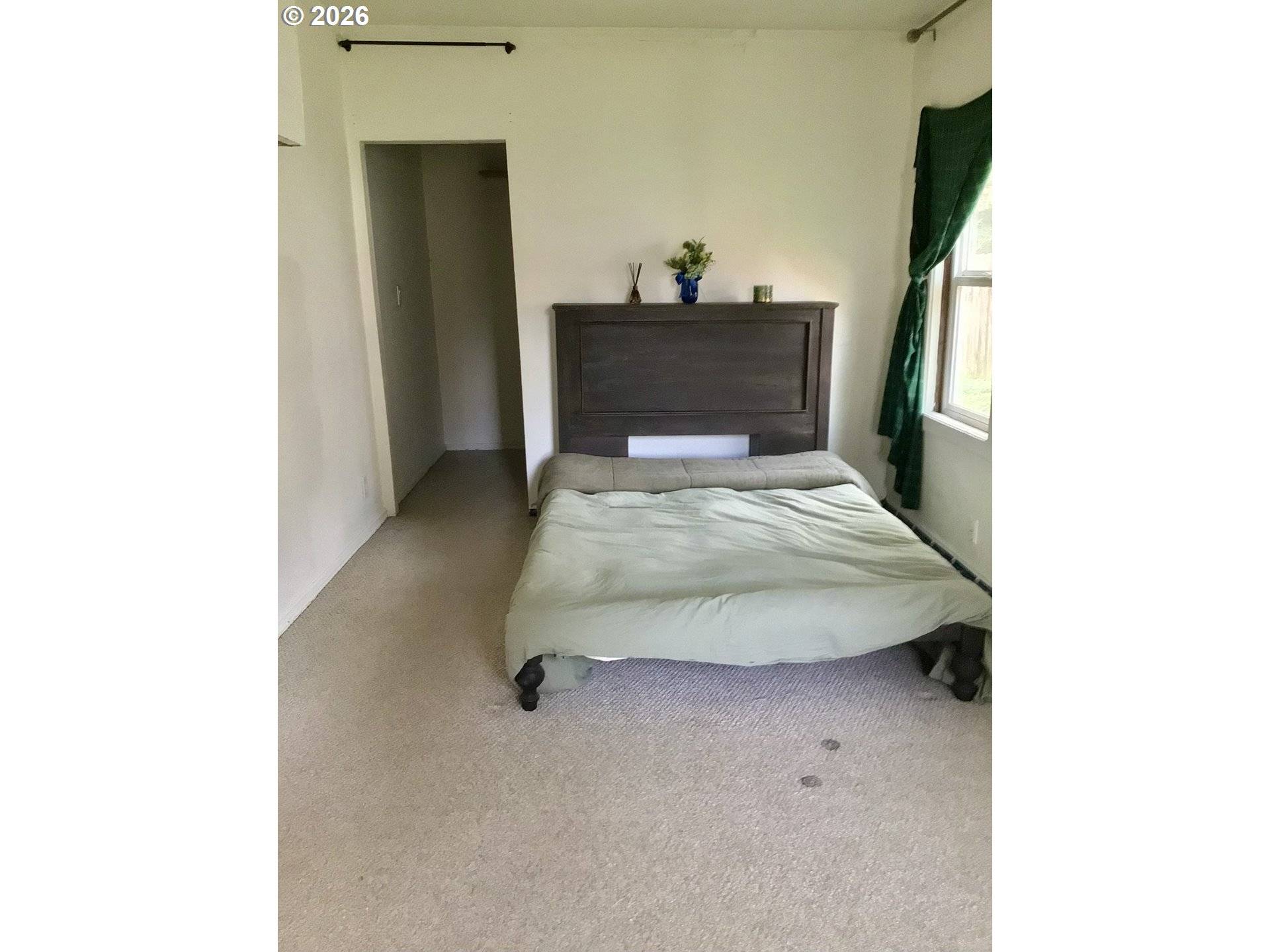 3955 E 17th AVE, Eugene, OR 97403