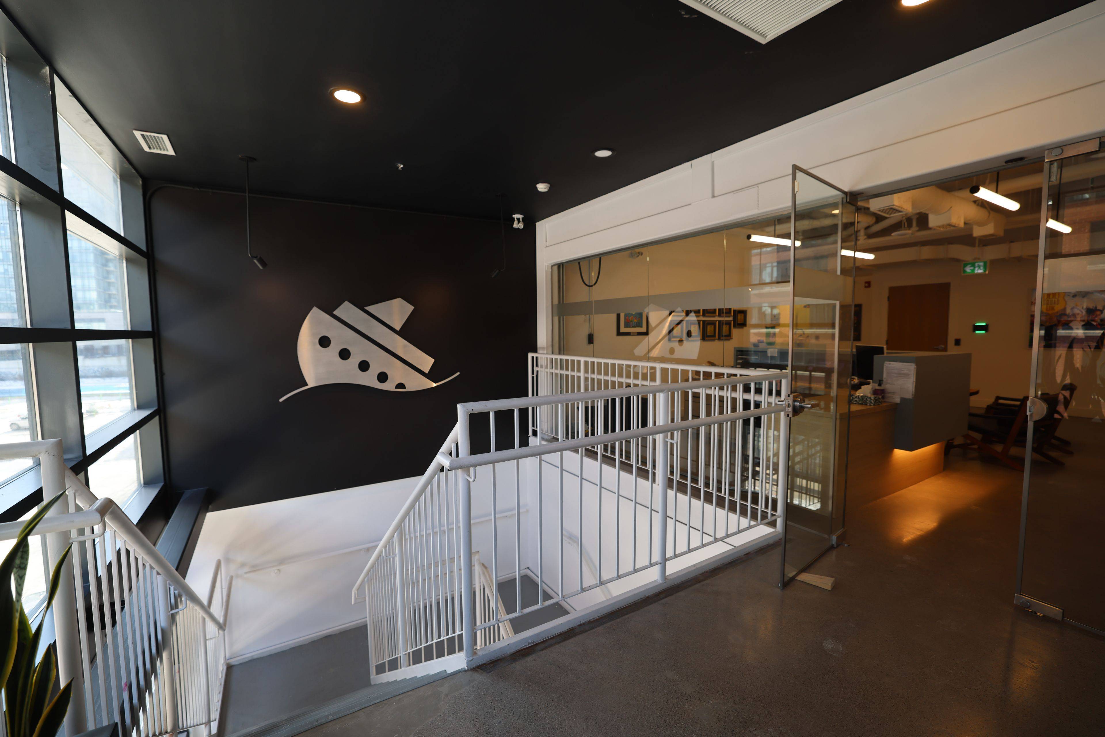 Toronto C01, ON M6J 0C9,32 Lisgar ST #300