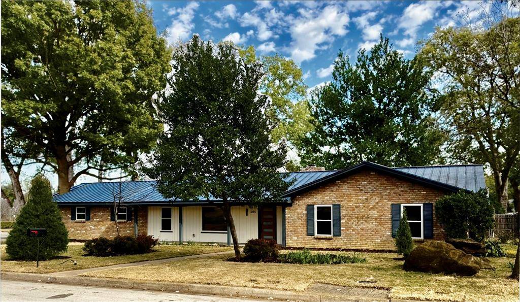 Grapevine, TX 76051,305 Bluebonnet Drive