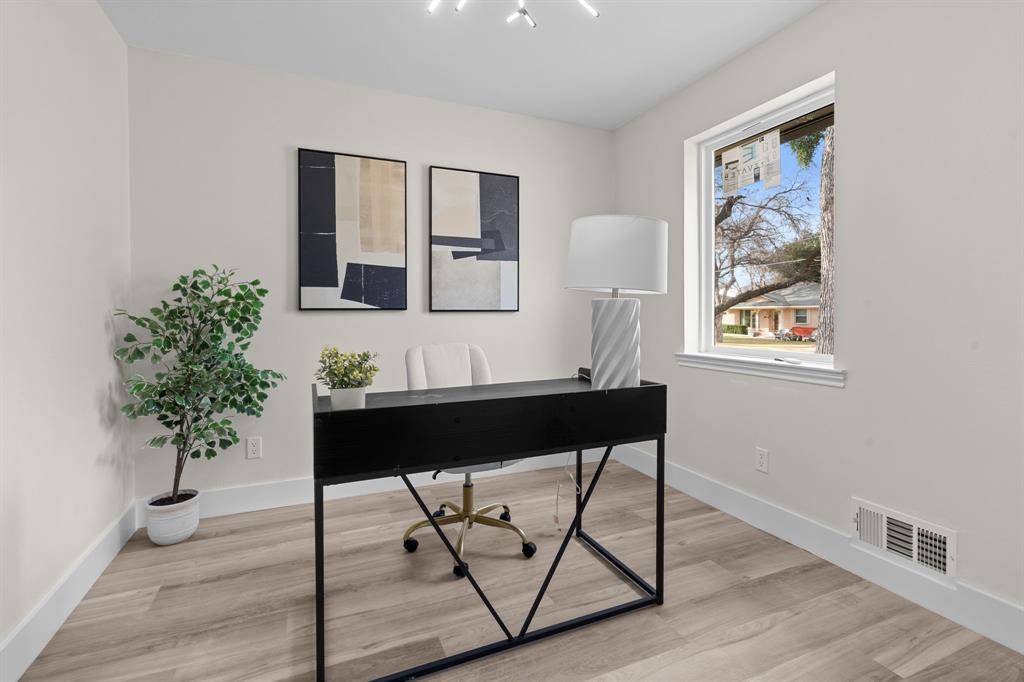 Dallas, TX 75228,3228 Sharpview Lane