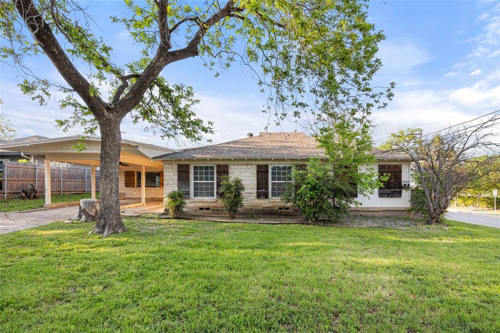 Fort Worth, TX 76110,2200 W Rosedale Street S #B